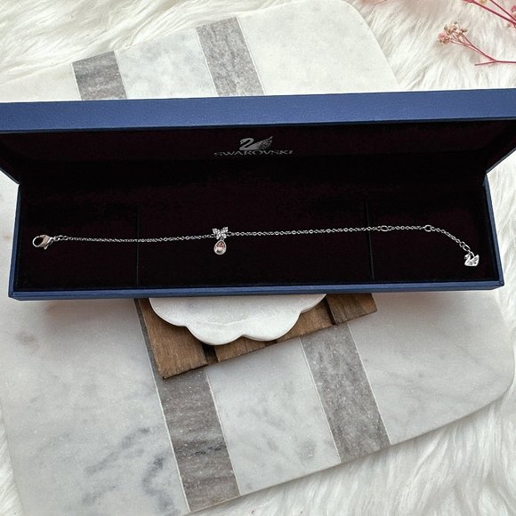 Swarovski Disney Cinderella Bracelet - Picture 1 of 4